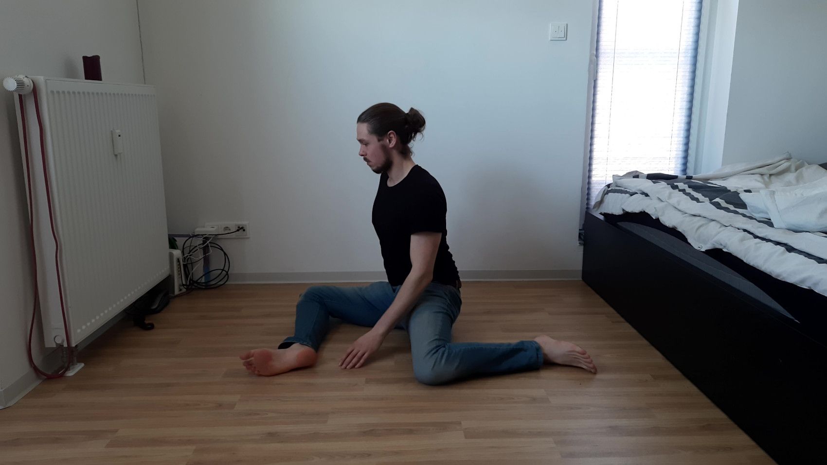 Me doing a 9090 Stretch to improve Hip Mobility